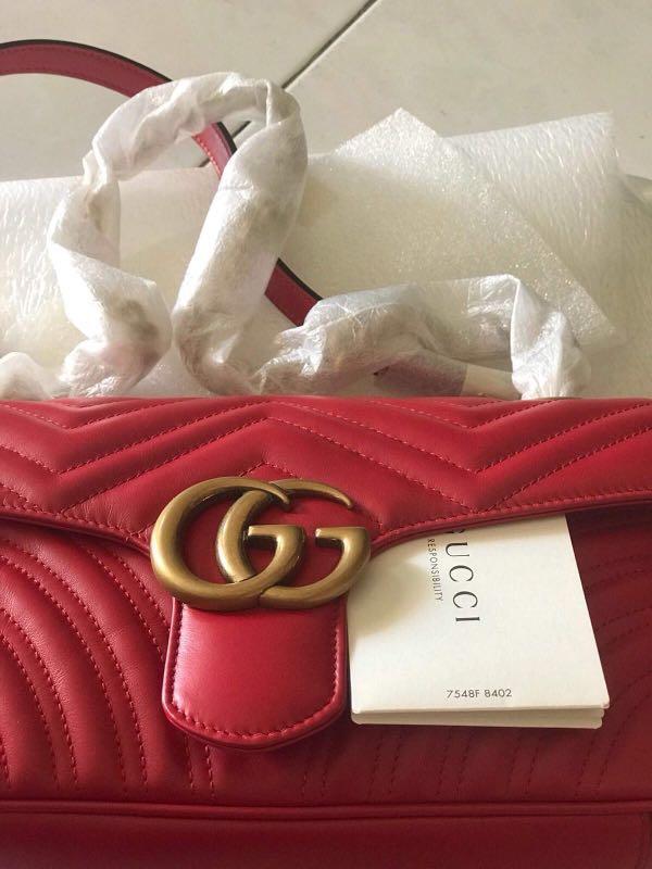 7548f 8402 gucci