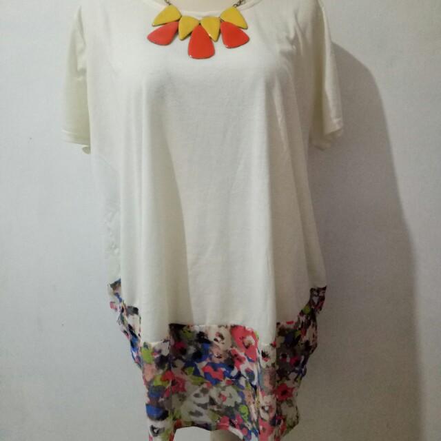 Kaos Shoo La Rue Women S Fashion Women S Clothes Tops On Carousell