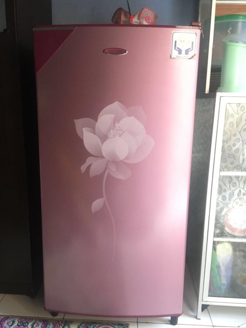 Kulkas Polytron Kecil 1 Pintu Motif Bunga Pink Kitchen
