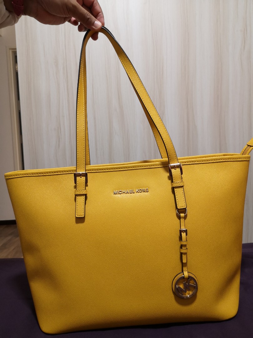 Michael Kors Marilyn Medium Saffiano Leather Top Zip Tote Bag