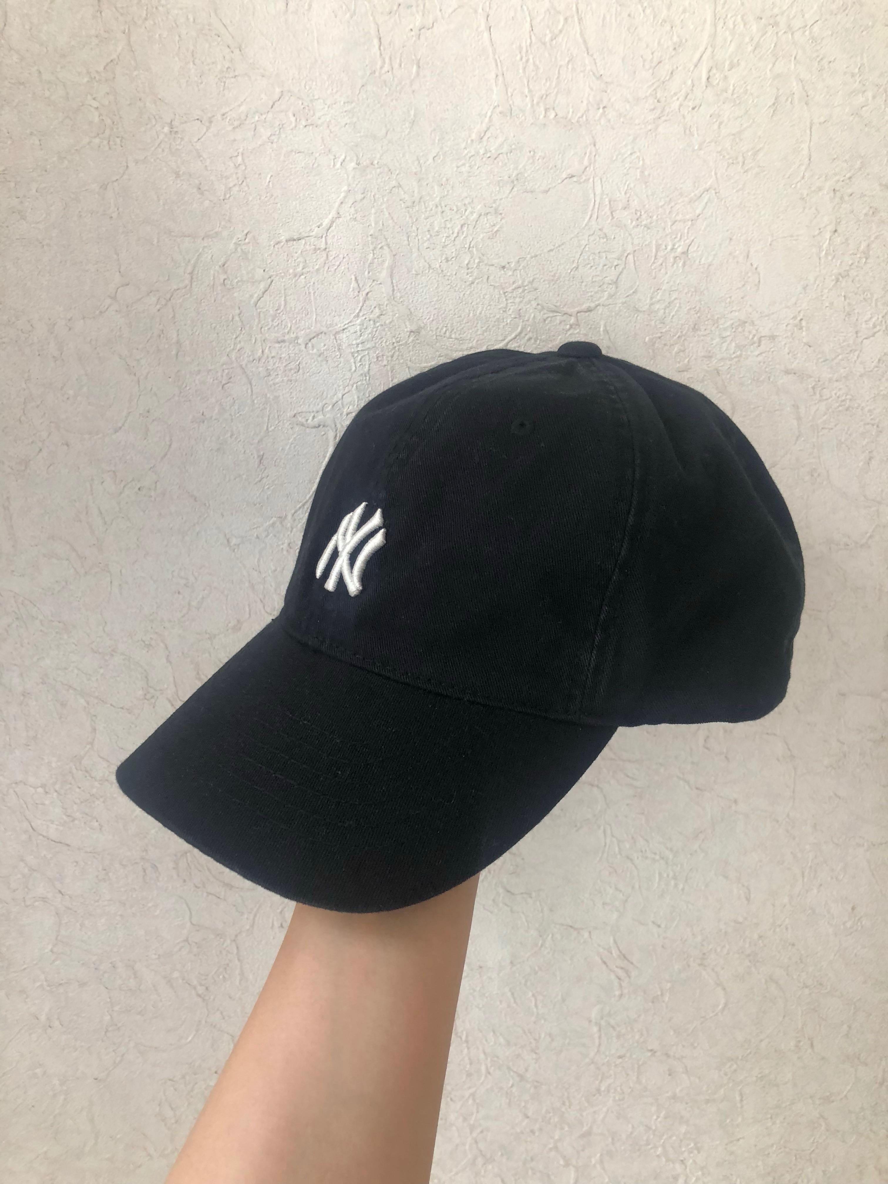 mlb cap on