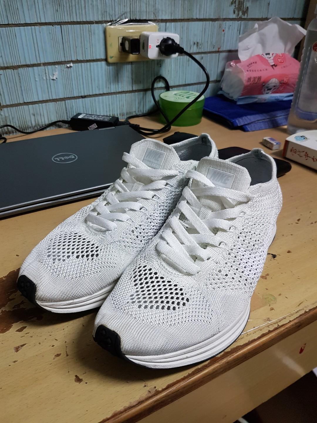 Nike Flyknit Racer Triple White