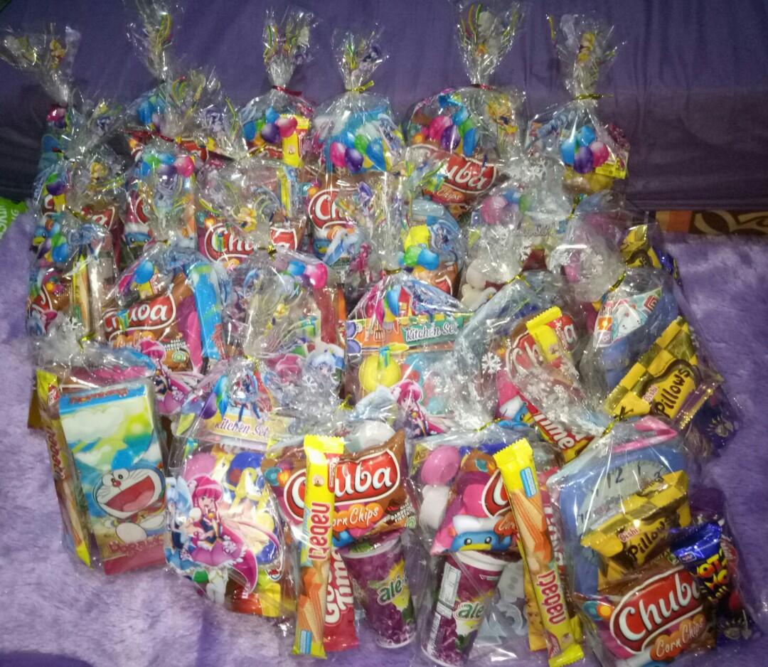 Paket Hemat Souvenir Ulang Tahun Snack Dan Jam Anak Paket Murah Sovenir Ultah Makanan Minuman Snek Di Carousell