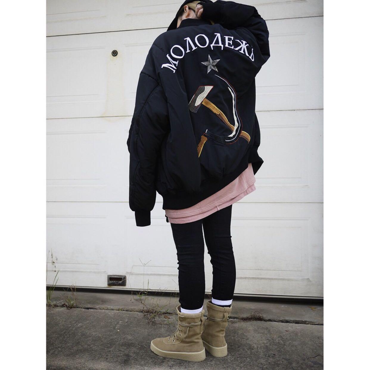 READY STOCK PREMIUM Cosmos Bomber Jacket Outerwear Oversized