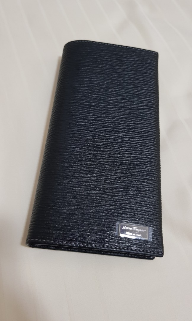 Salvatore ferragamo long wallet store