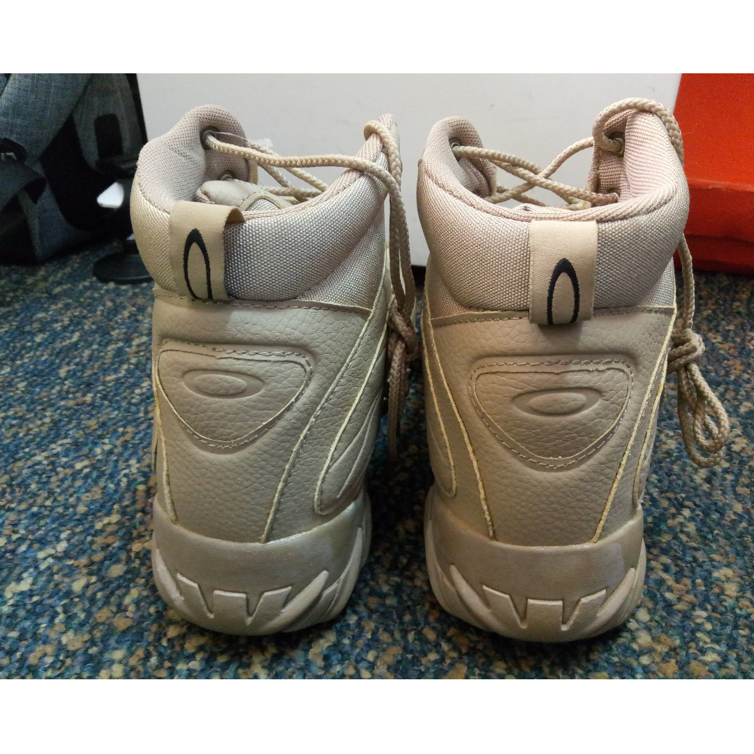 sepatu tactical oakley