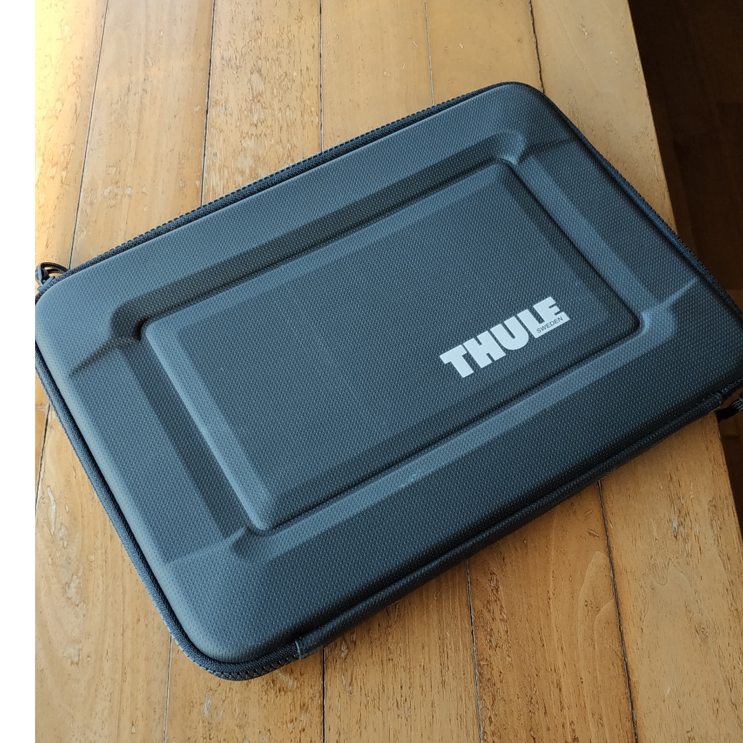 Thule 12 inch laptop case deals