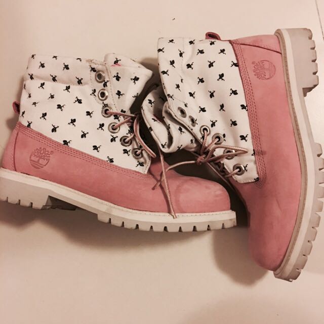 baby pink timberlands with bow