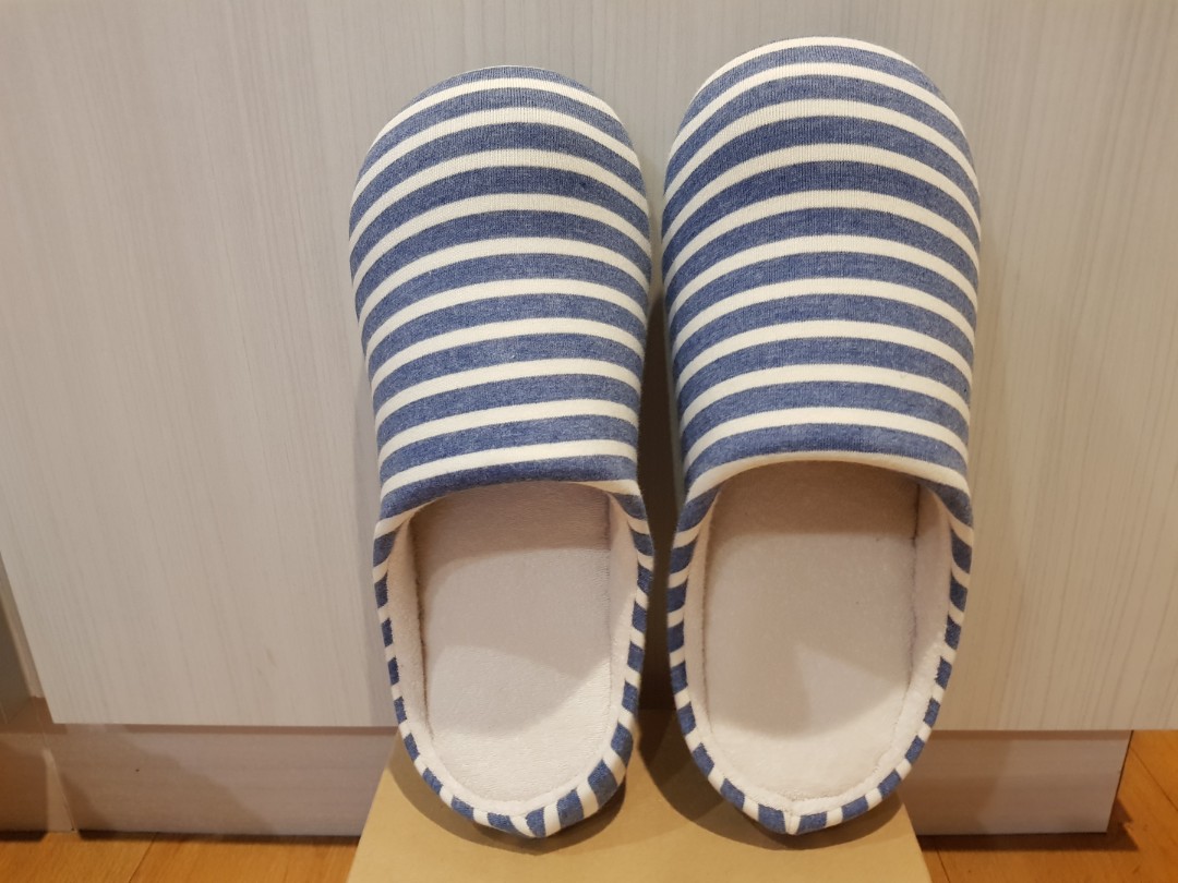 Uniqlo Bedroom Slippers Men S Fashion Footwear Slippers