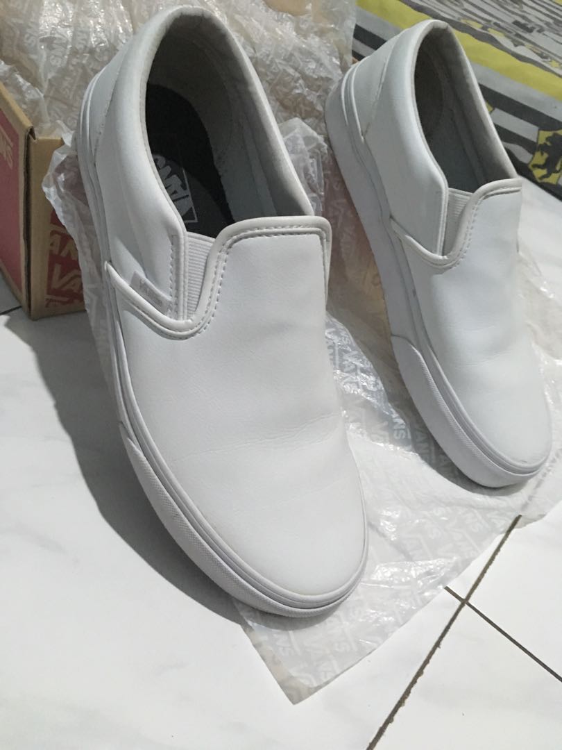 vans white leather slip on 1537762035 e2bd091a