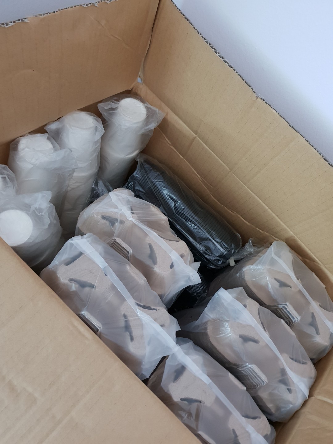 Assorted Coffee Paper Cups Lids Cardboard Cup Takeaway Holder Everything Else On Carousell