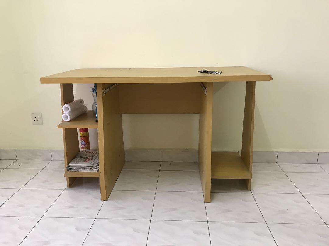 Computer Table (Category: Tables & Sets) located in Kuala Lumpur. Submitted by jadoremakeup (Listing ID 191520486, Image 1). Description: Computer / study table. Used. 1200mm (l) x 600mm (w) x 740mm (h) Accessories in photo not included. .