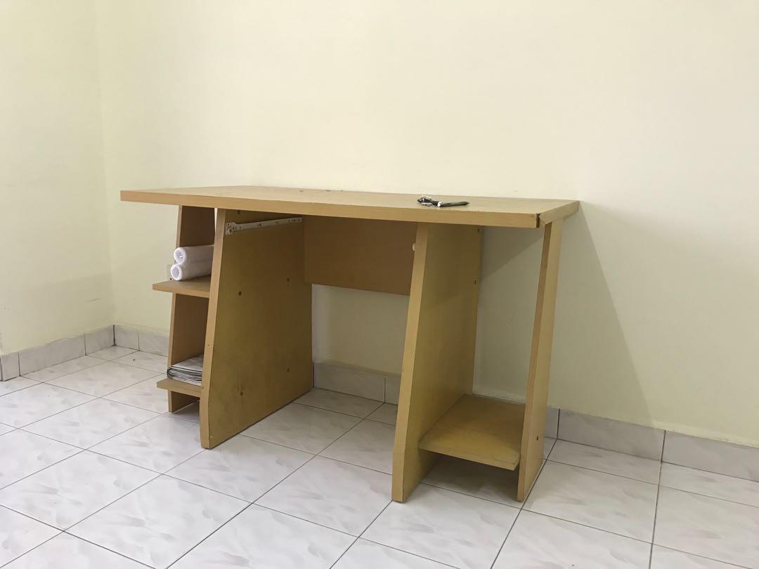 Computer Table (Category: Tables & Sets) located in Kuala Lumpur. Submitted by jadoremakeup (Listing ID 191520486, Image 2). Description: Computer / study table. Used. 1200mm (l) x 600mm (w) x 740mm (h) Accessories in photo not included. .