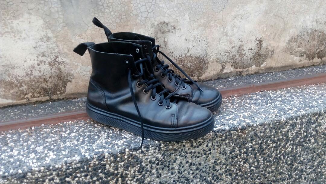 Dr. martens men's talib brando chukka boot hotsell