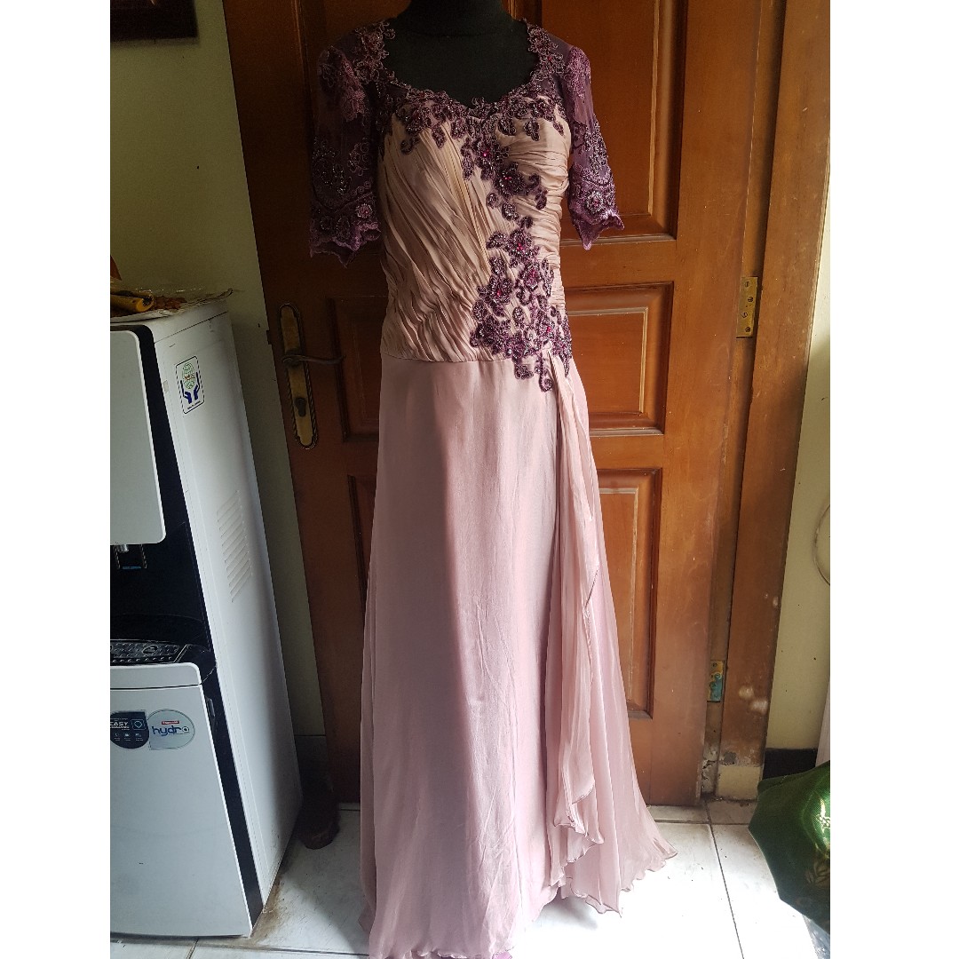 Gaun Dress Mewah Pink Payet Tunangan Nikahan Wedding Engagement Fesyen Wanita Pakaian Wanita Gaun Rok Di Carousell