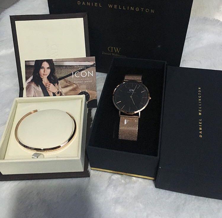 Original Daniel Wellington Watch w/ Bangle (Category: Women's Watches) located in Quezon City. Submitted by kellysht (Listing ID 191605799, Image 2). Description: Authentic 💯% w/free bangle Classic Petite in 32mm Complete inclusion direct supplier ❤️.