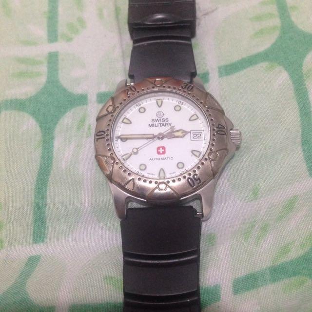 REPRICED!!!! SWISS MILITARY WATCH AUTOMATIC (Category: Men's Watches) located in Mandaluyong City. Submitted by telesthesiaph (Listing ID 154155123, Image 1). Description: Original Swiss Military 8/10 Still in good condition Still working as tested RFS: Decluttering Available in cash on delivery for buyer's assurance This is authentic and classic already Happy shopping! #watch #swissmilitary #fdelivery #smgiftpass.