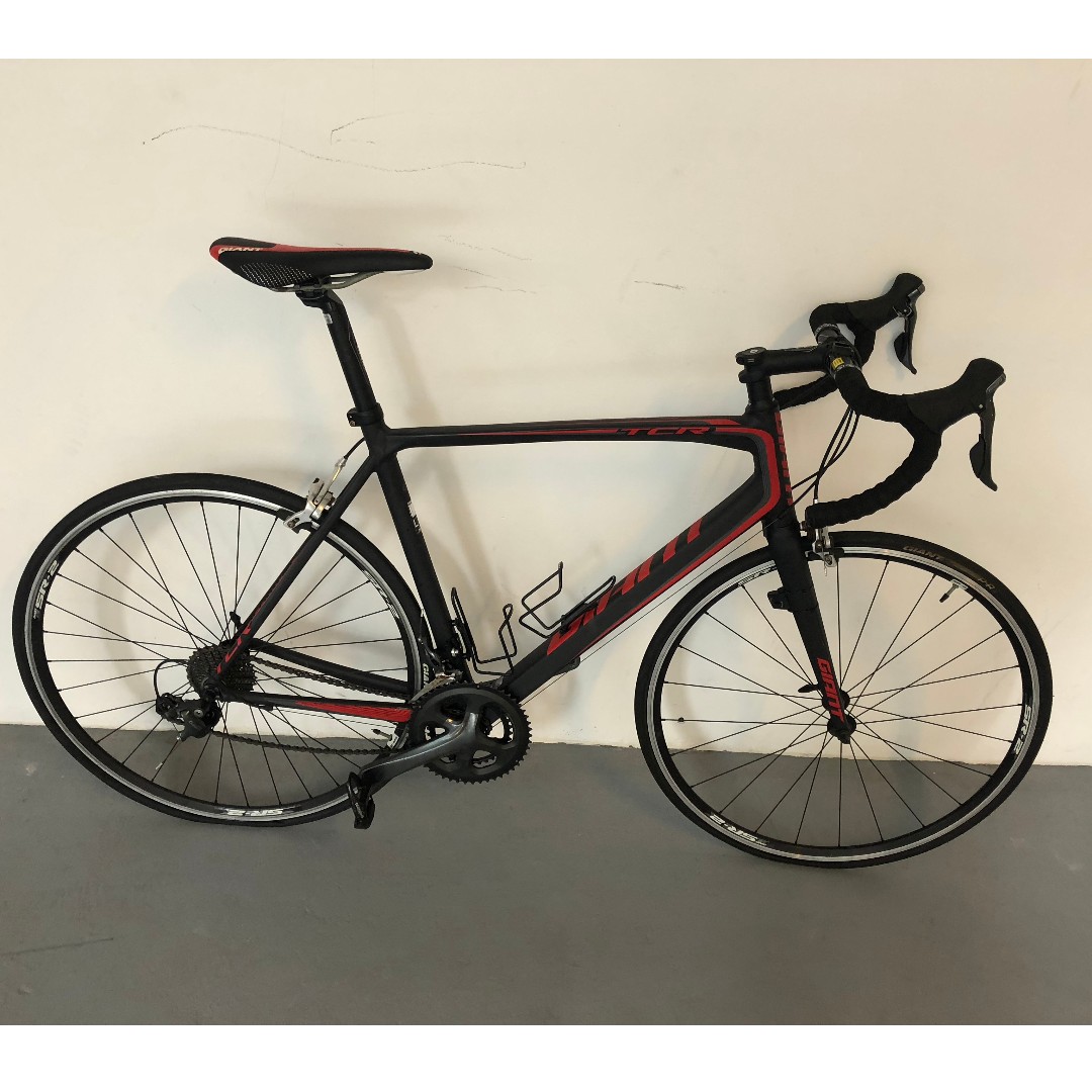 giant red and black bike