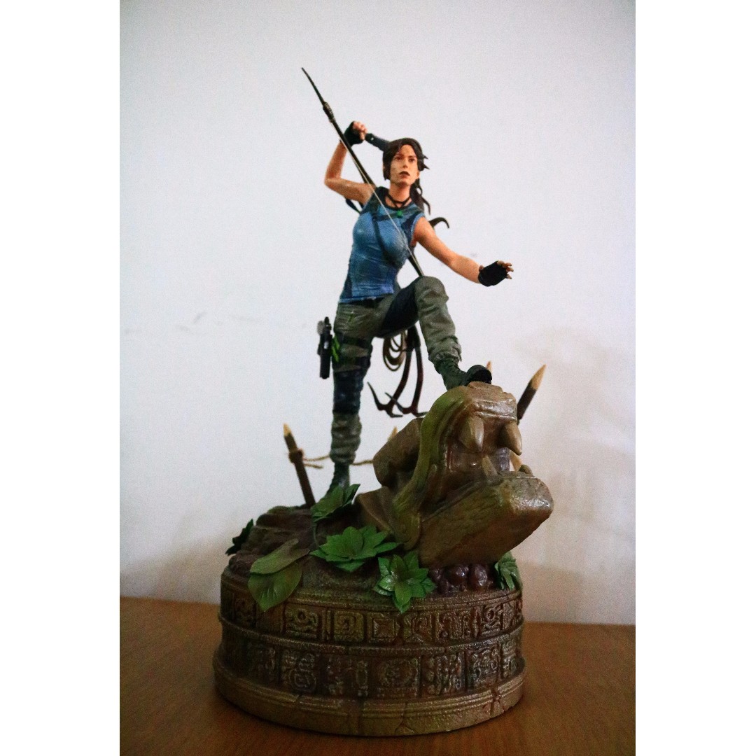 Shadow of the tomb raider action sale figure
