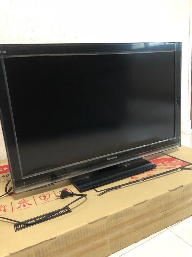 TV Panasonic VIERA LCD.  inch Model: TH  LX, TV & Home