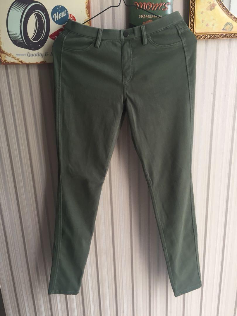 Uniqlo Jegging Army, Fesyen Wanita 