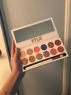 Kylie Jenner eyeshadow palette
