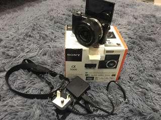 Sony A5000 with 16-50 kitlens