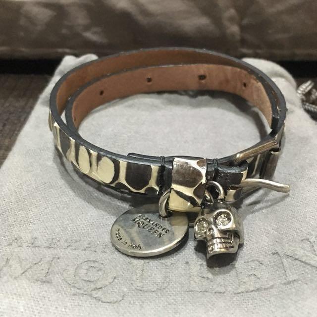Alexander mcqueen double wrap skull bracelet hotsell