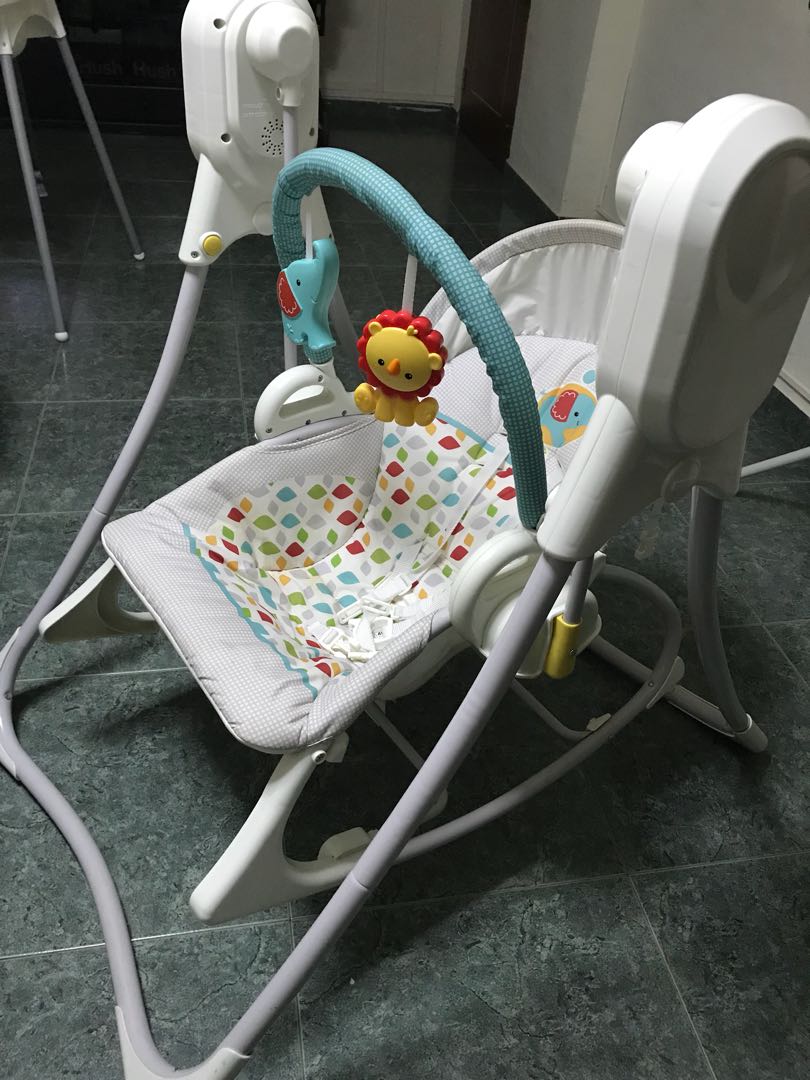 Baby swing (battery operated), Babies & Kids, Infant Playtime on Carousell