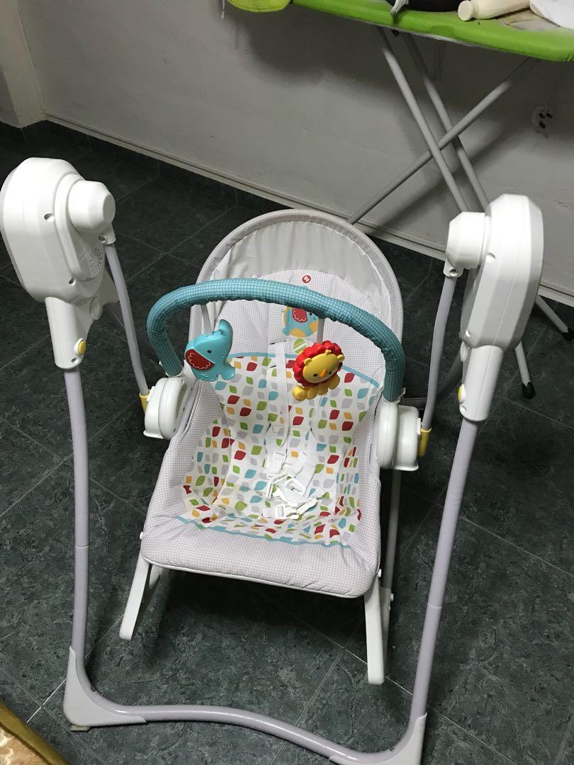 Baby swing (battery operated), Babies & Kids, Infant Playtime on Carousell