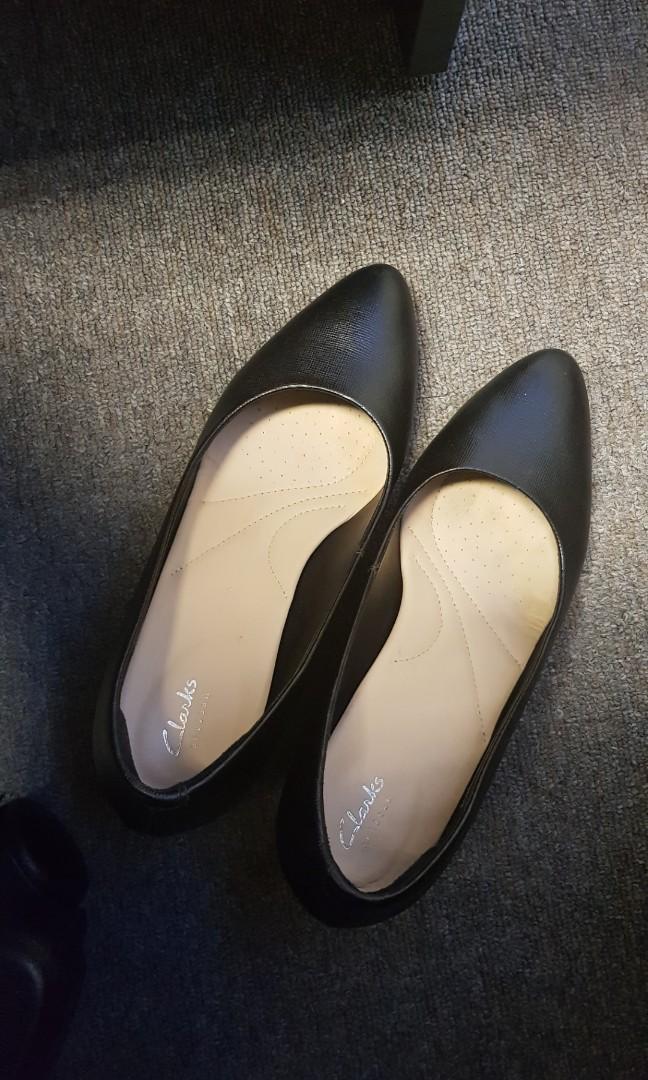 CLARKS Heels Women s Fashion Footwear Heels on Carousell