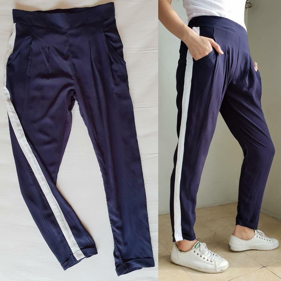 dark blue sweat pants