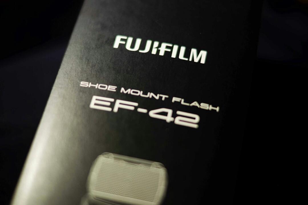 Fujifilm ef42 flash, Photography, Cameras on Carousell