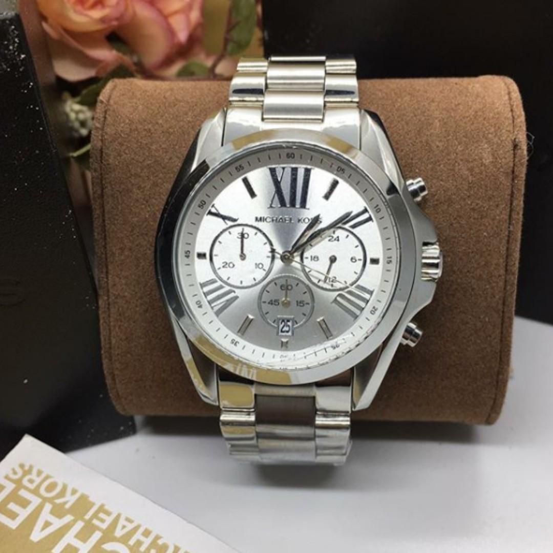 Michael Kors Bradshaw Chronograph Silver-tone Women's Watch - MK5535,  Women's Fashion, Watches & Accessories, Watches on Carousell