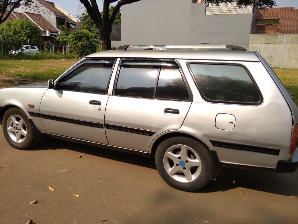 Mobil Mazda Jadul