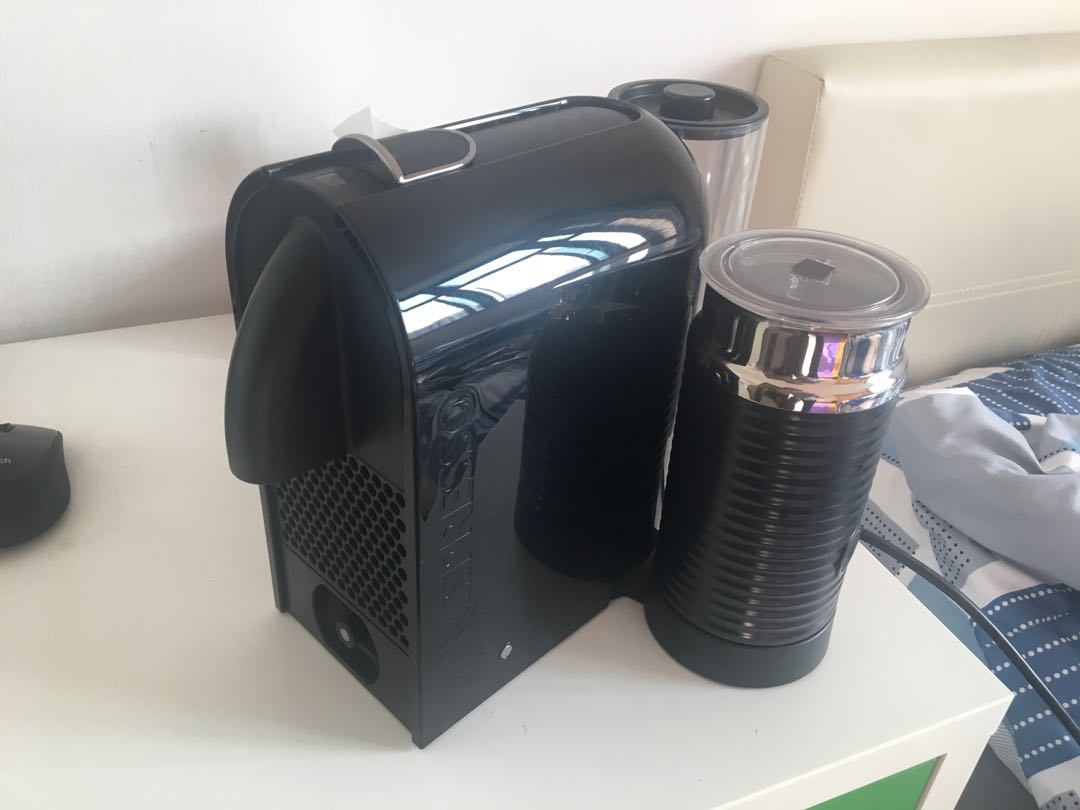 Nespresso coffee machine CLEARANCE, TV & Home Appliances, Kitchen