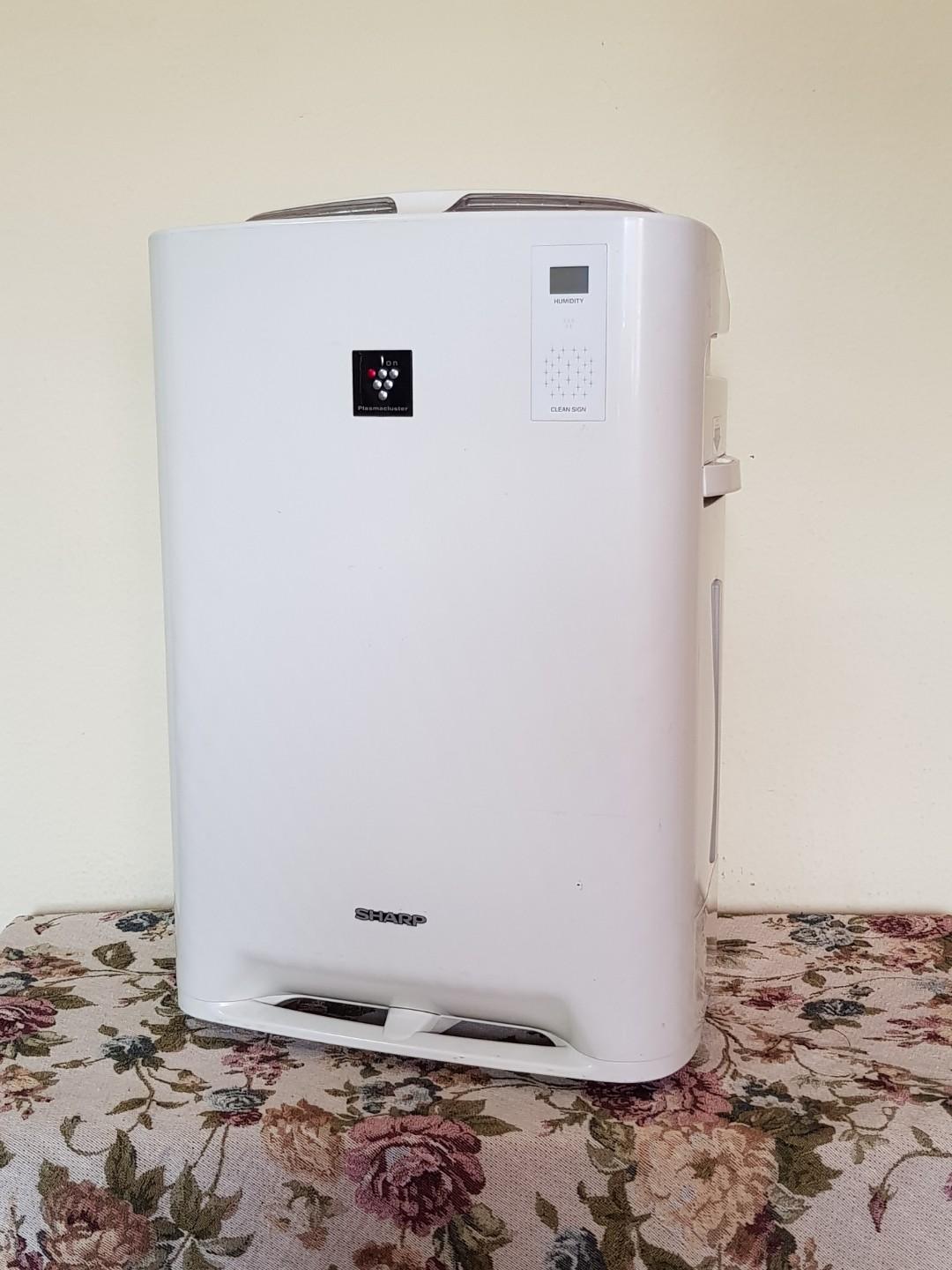 Sharp Air Purifier W Humidifier Function Kc 0e W Home Appliances Cooling Air Care On Carousell