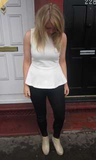 (Kategori: ) berada di . Dikirim oleh royalavenue (ID iklan 191978237, Gambar 1). Deskripsi: .