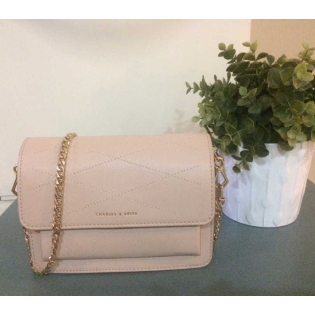Charles and keith top cheap stitch detail crossbody bag