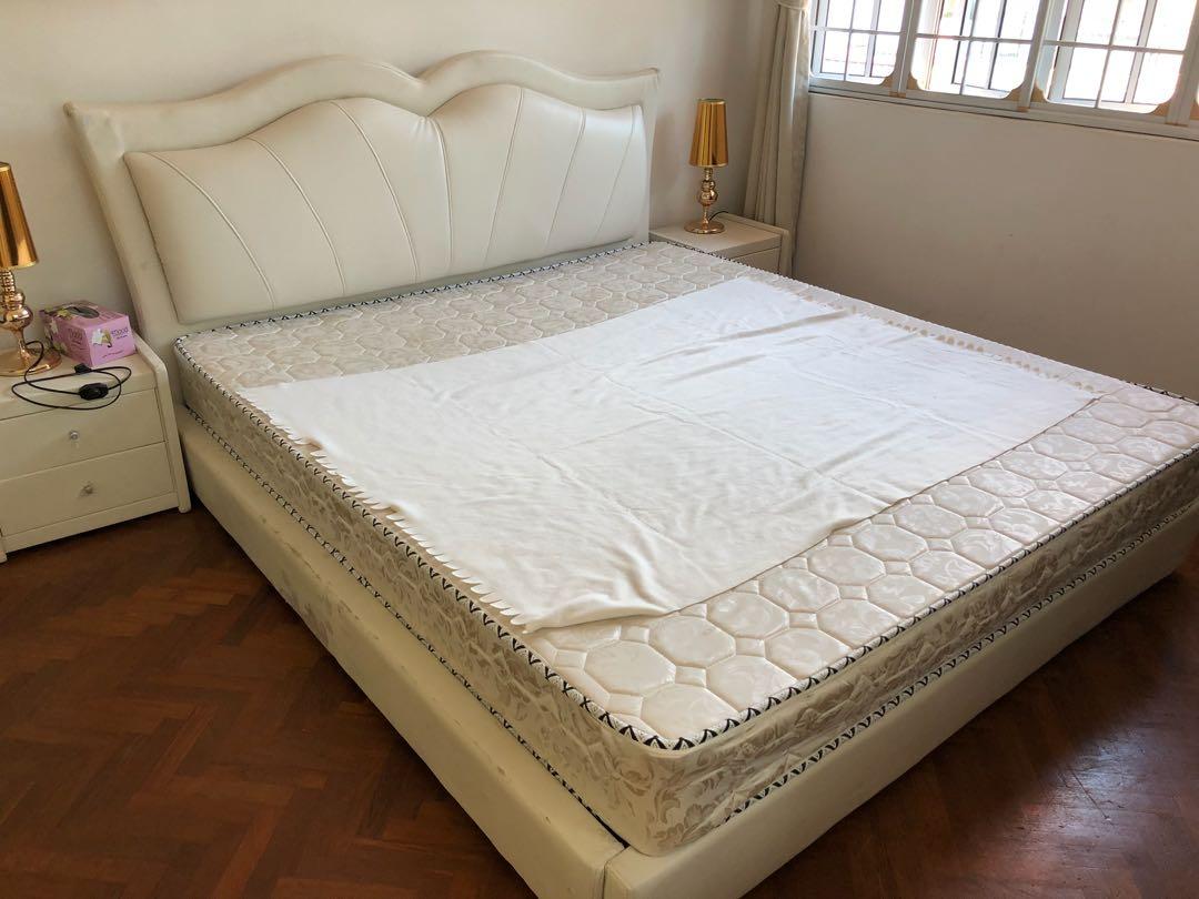 bedframes + mattress sets (Category: Bed Frames & Mattresses) located in Singapore. Submitted by crochunting (Listing ID 191968351, Image 2). Description: $500 per set. 3 sets available. negotiable price. self collect at upper thomson. .