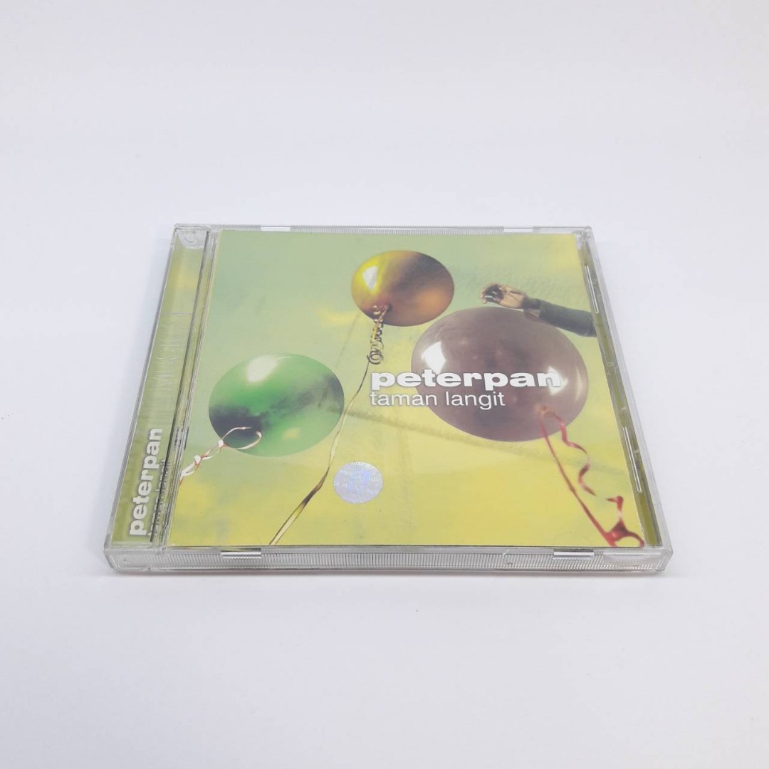 Cd Peterpan Taman Langit Musik Media Cd Dvd Lainnya Di Carousell Untuk melihat detail lagu taman langit peterpan klik salah satu judul yang cocok, kemudian untuk link download taman langit peterpan ada di halaman berikutnya. cd peterpan taman langit