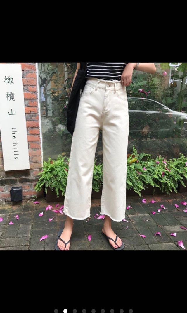 Celana korea cream korean jeans culotte kulot, Fesyen Wanita, Pakaian  Wanita, Bawahan di Carousell