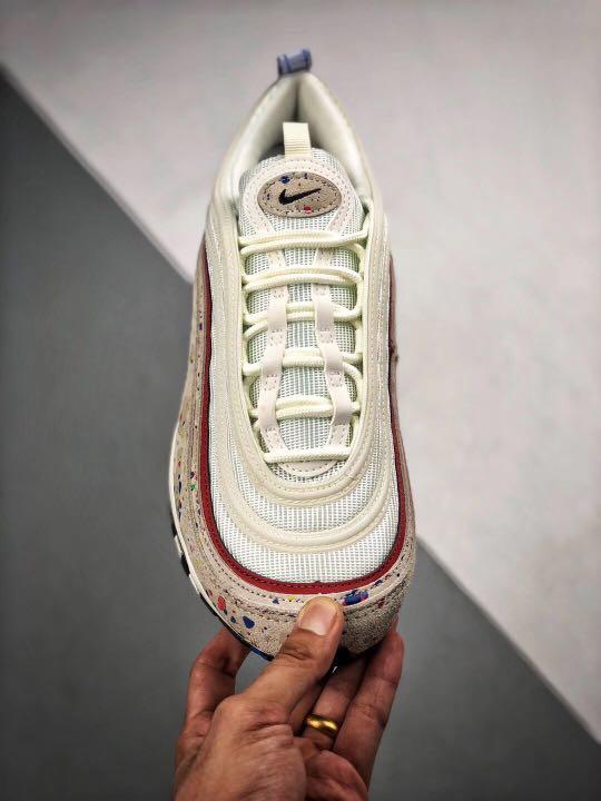 nike air max reese witherspoon