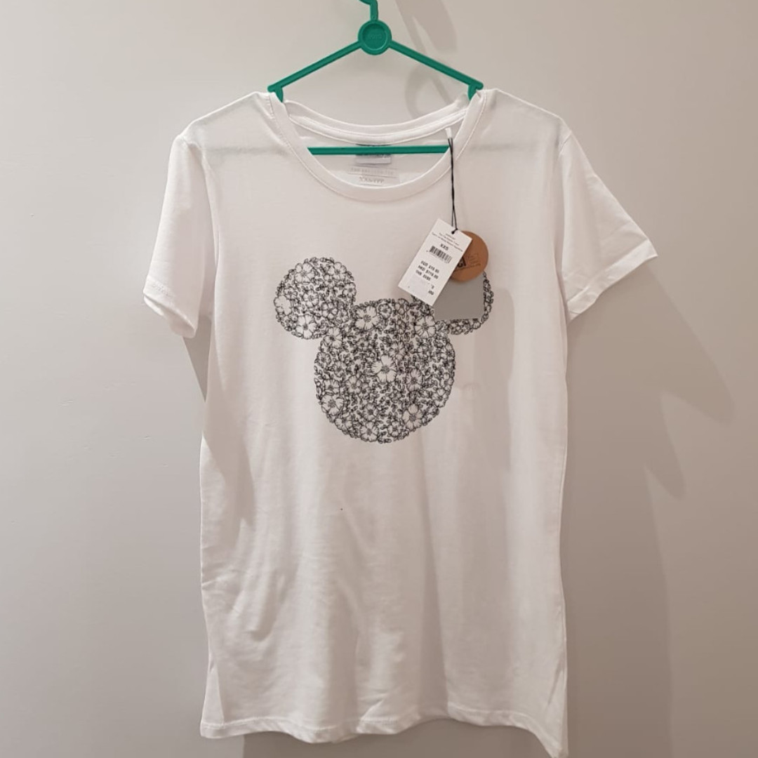 Kaos Mickey (Cotton On x Disney) with tag, Fesyen Wanita, Pakaian