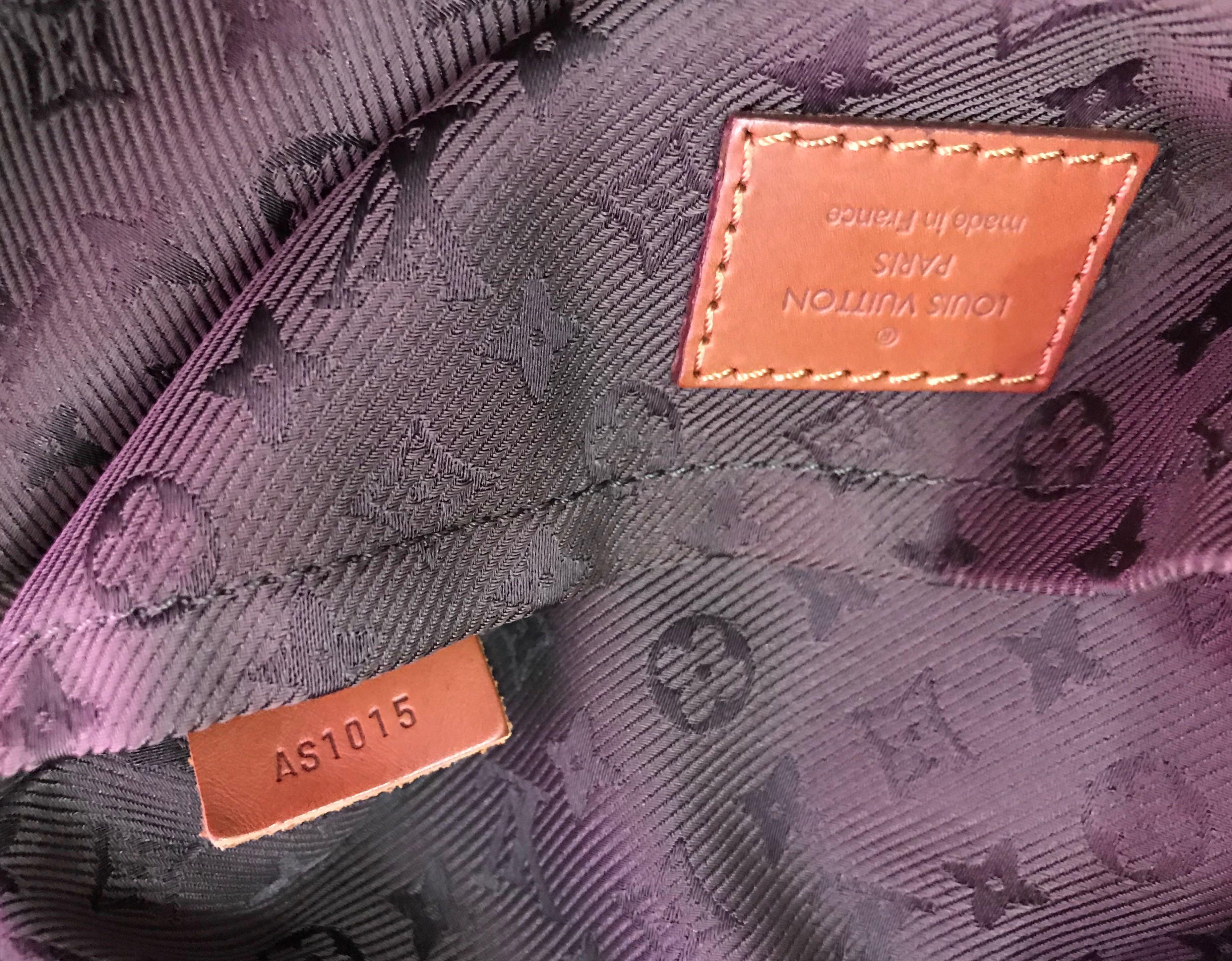 Louis Vuitton handbag unboxing - vintage preloved LV bag Onatah in monogram  suede Mahina 