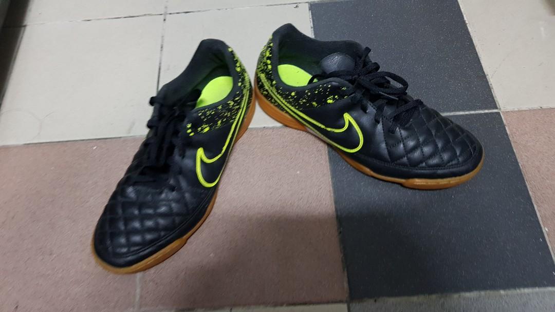 Nike Soccer footsal football shoes 