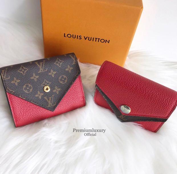 Sale Clearance 👉🏻 Louis Vuitton Double V Compact Wallet, Luxury