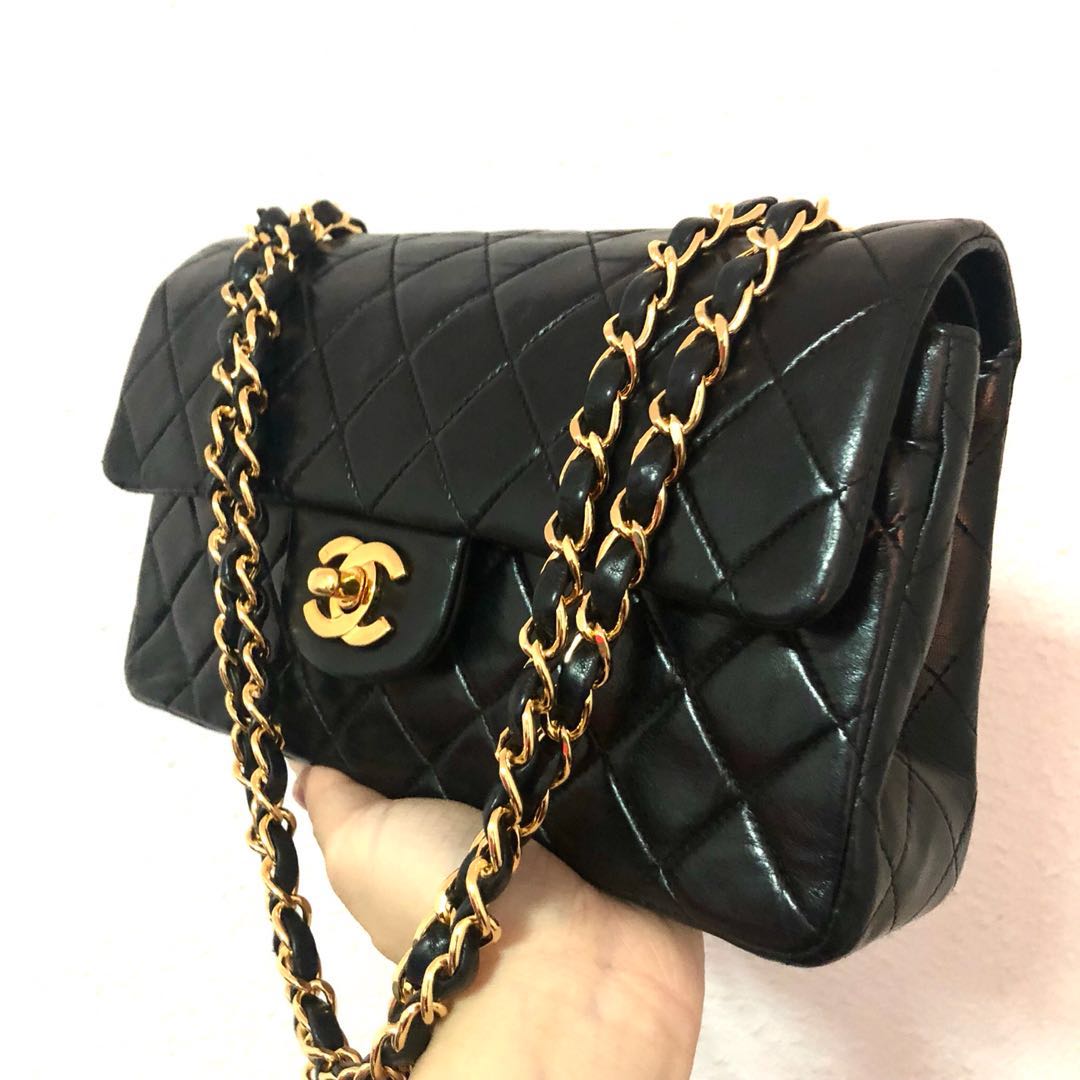 CHANEL Classic Handbag Matelasse Chain Shoulder Black A01112 Y01295 94305   Hoàng Gia Watch