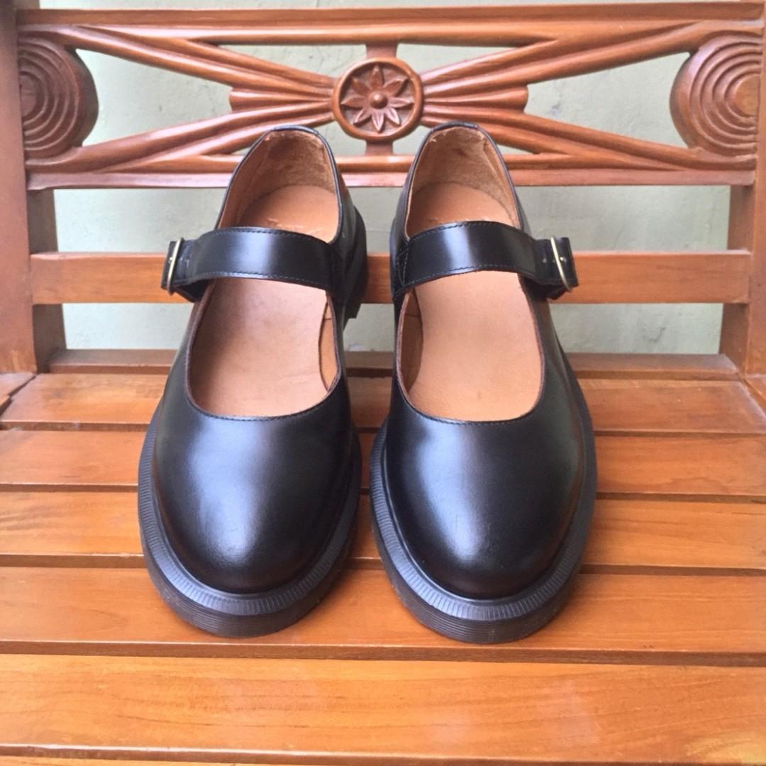 Dr. Martens Indica Black