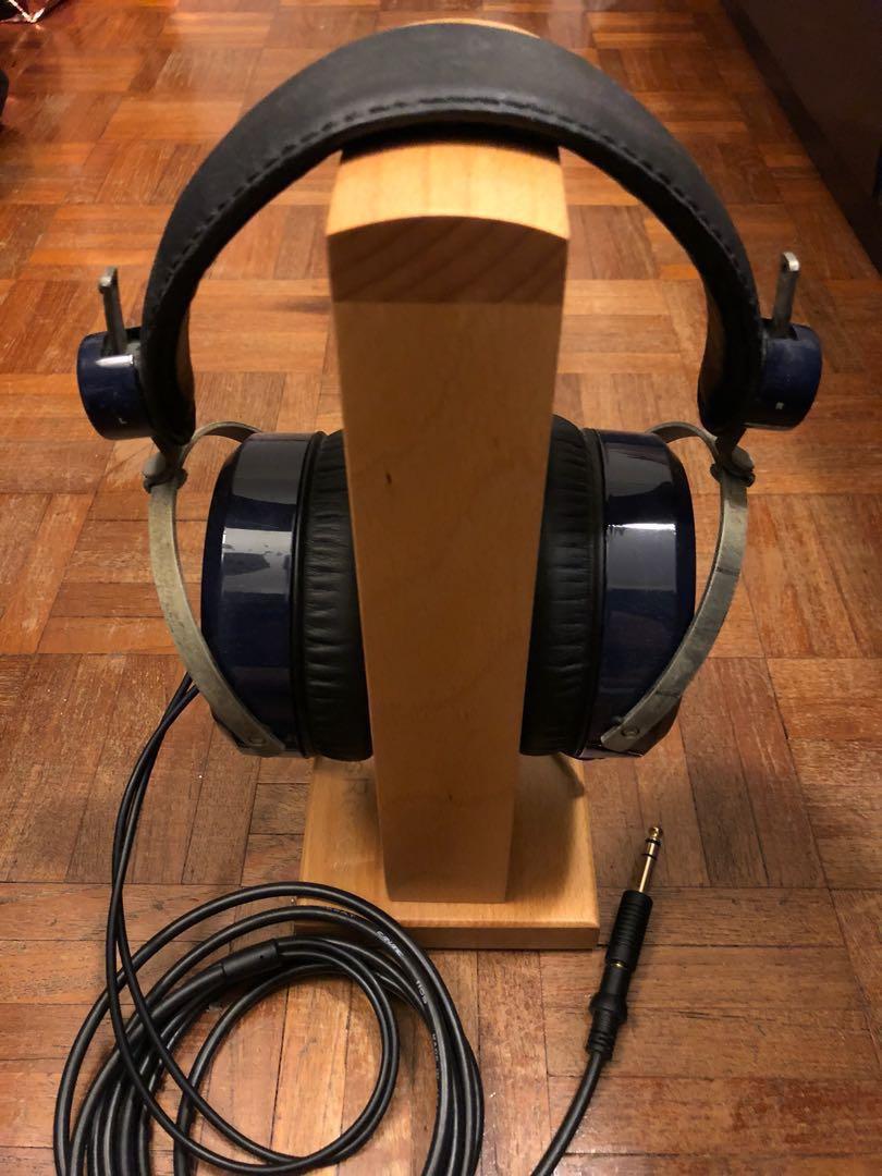 hifiman headphone stand